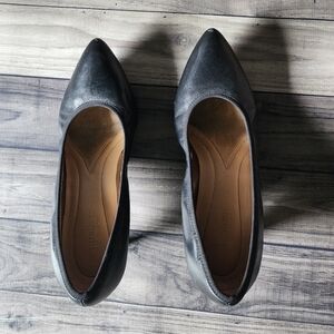 7.5M Naturalizer Women's Black Heels